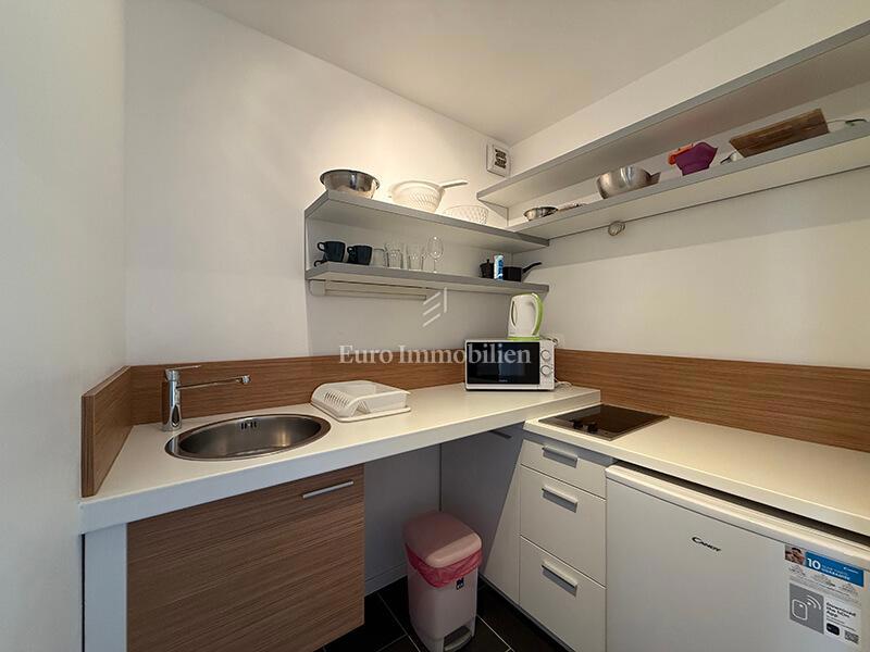 Dva apartmaja prvi red ob morju v Baški Vodi