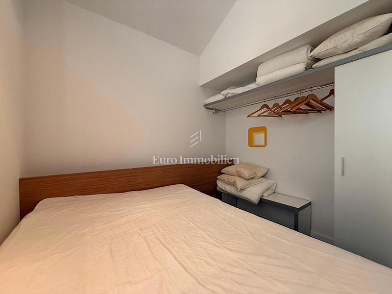 Dva apartmaja prvi red ob morju v Baški Vodi