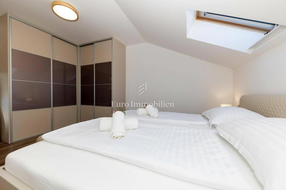 Stanovanje z dvema terasama in pogledom na Kvarner