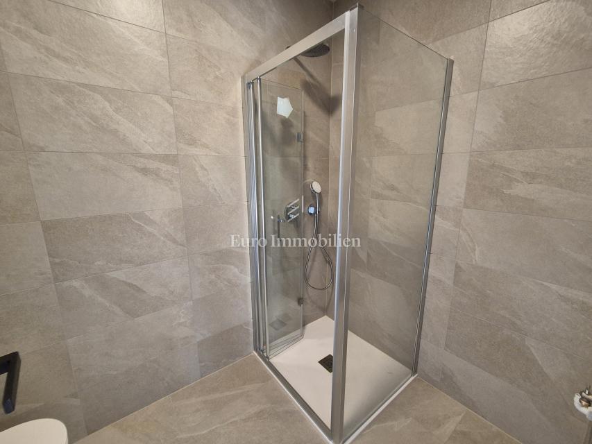 Novogradnja z dvema spalnicama