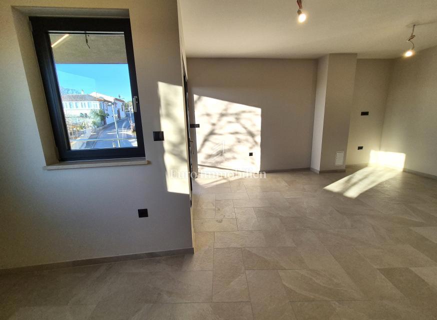 Novogradnja z dvema spalnicama