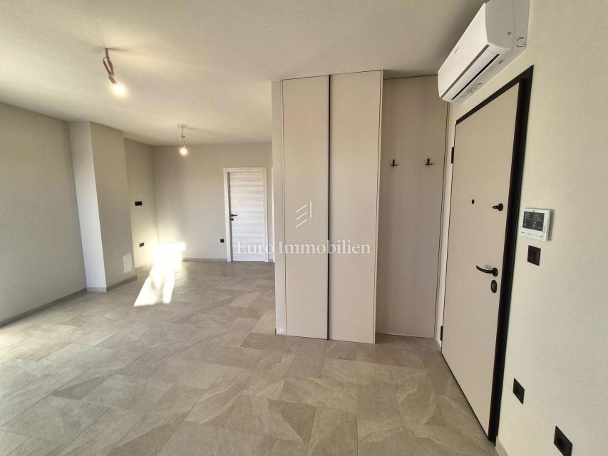 Novogradnja z dvema spalnicama