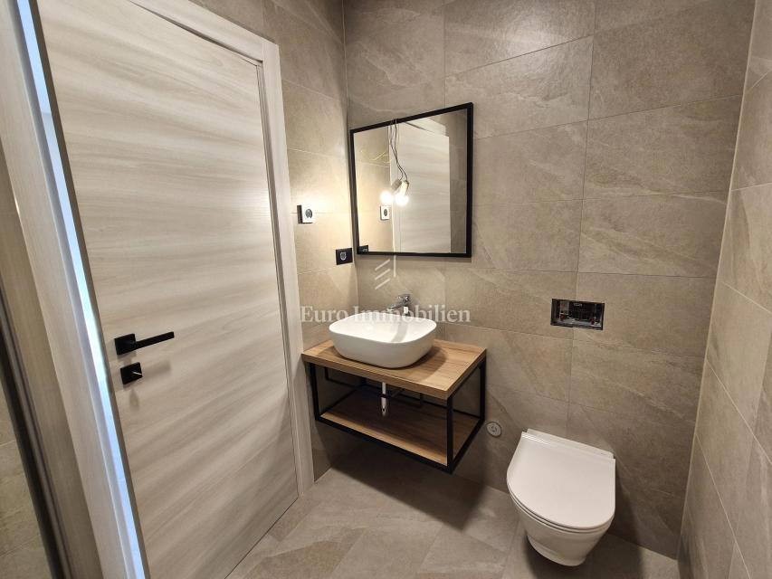 Novogradnja z dvema spalnicama