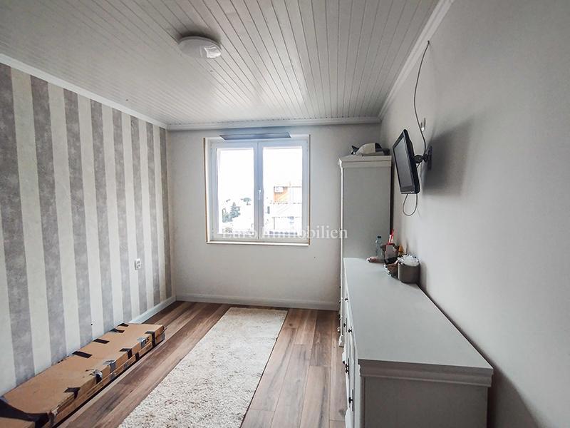 Trosobno stanovanje v centru s pogledom na morje