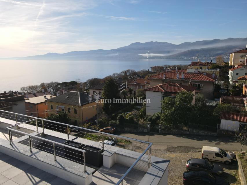 Kantrida - Moderno trisobno stanovanje z dvema garažnima mestoma