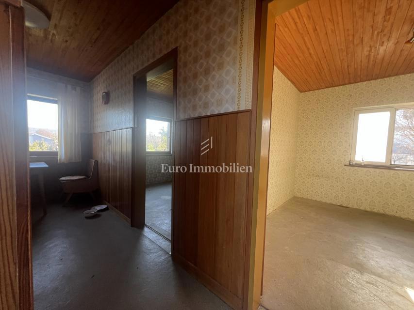 Samostojna hiša s teraso in vrtom, Čižići