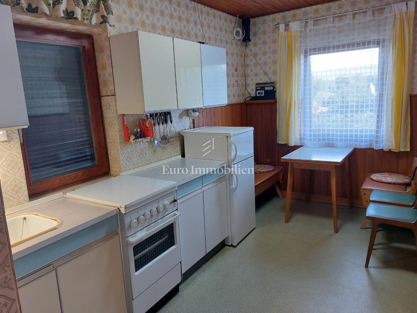 Samostojna hiša s teraso in vrtom, Čižići