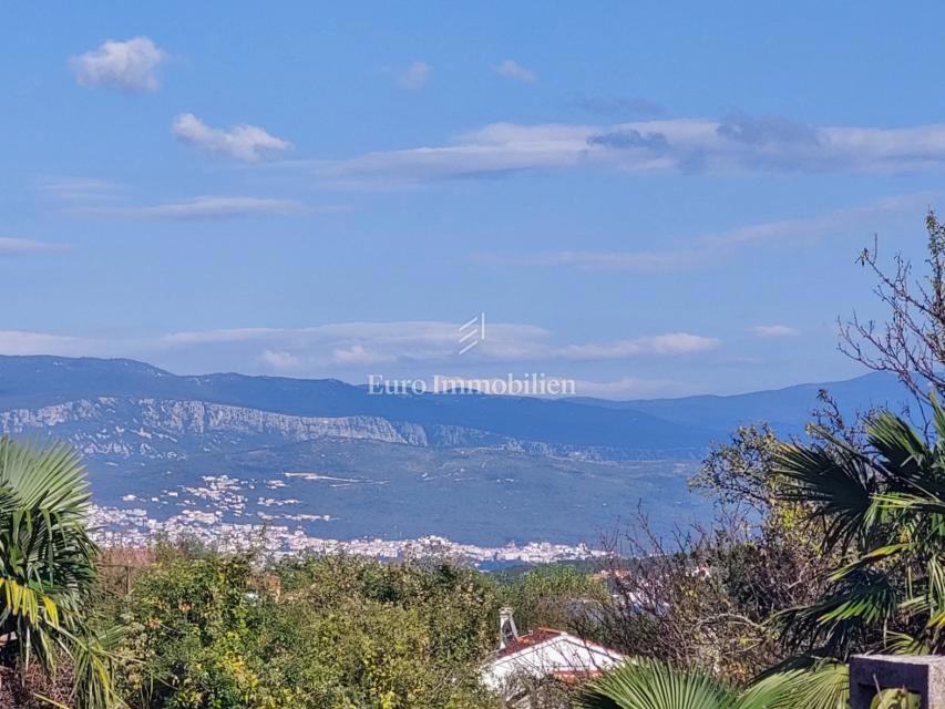 Samostojna hiša s teraso in vrtom, Čižići