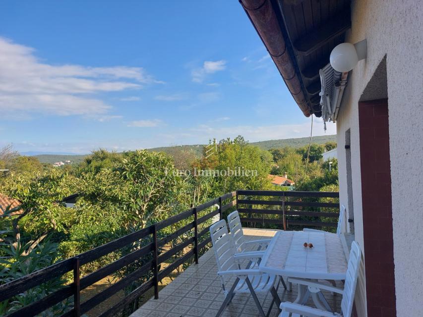 Samostojna hiša s teraso in vrtom, Čižići