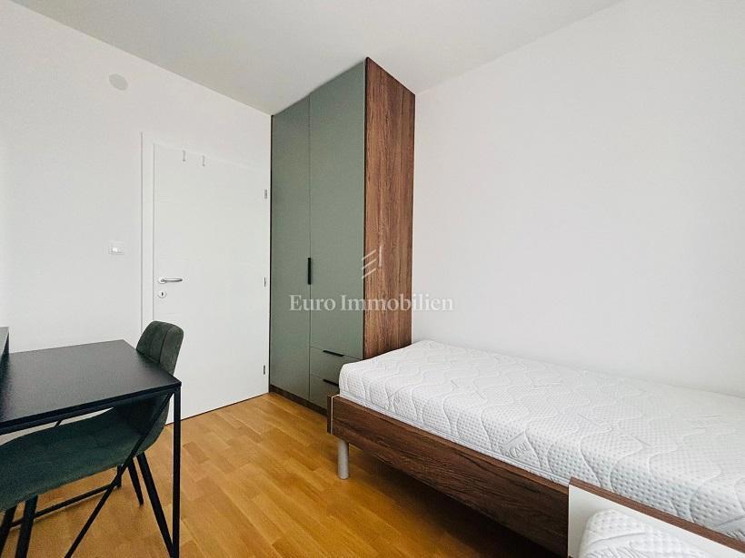 Novalja – Apartma v novogradnji s skupnim bazenom