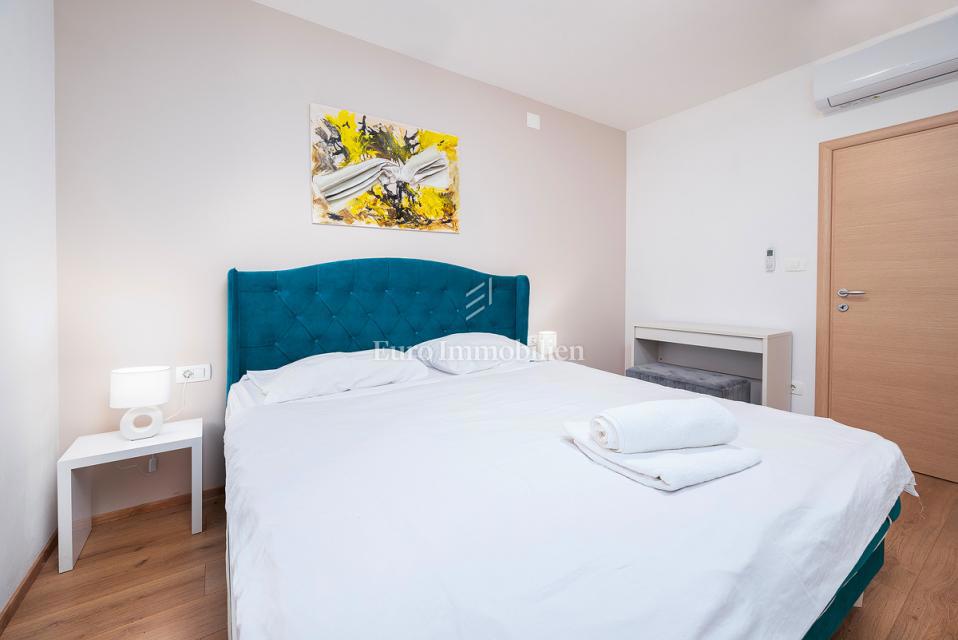 Istra - hiša z bazenom in jacuzzijem 2 km od morja