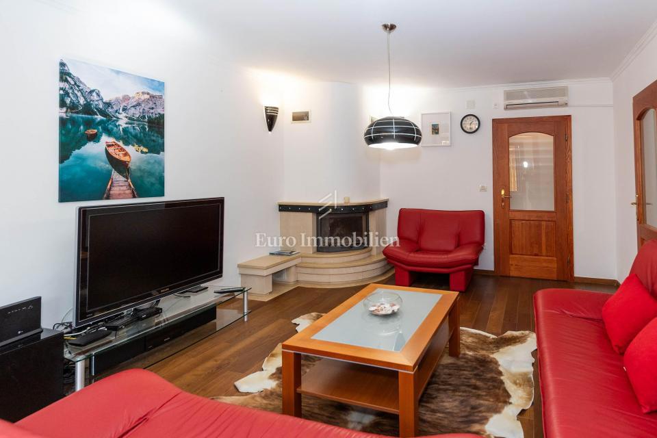 Selce, dve hiši za prodajo