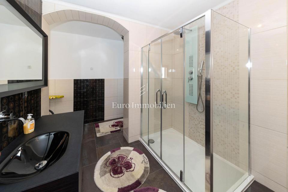 Selce, dve hiši za prodajo