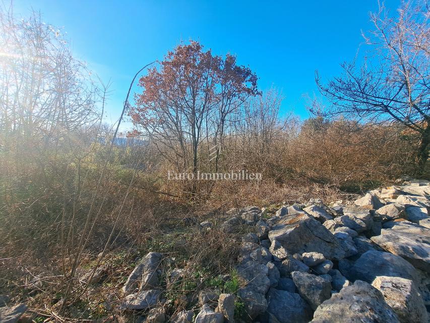 Malinska - okolica - gradbeno zemljišče s pogledom na morje