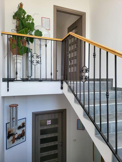 Donja Jagodnja - hiša z bazenom na mirni lokaciji