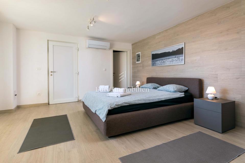 Istra - Vila z bazenom in panoramskim pogledom na morje