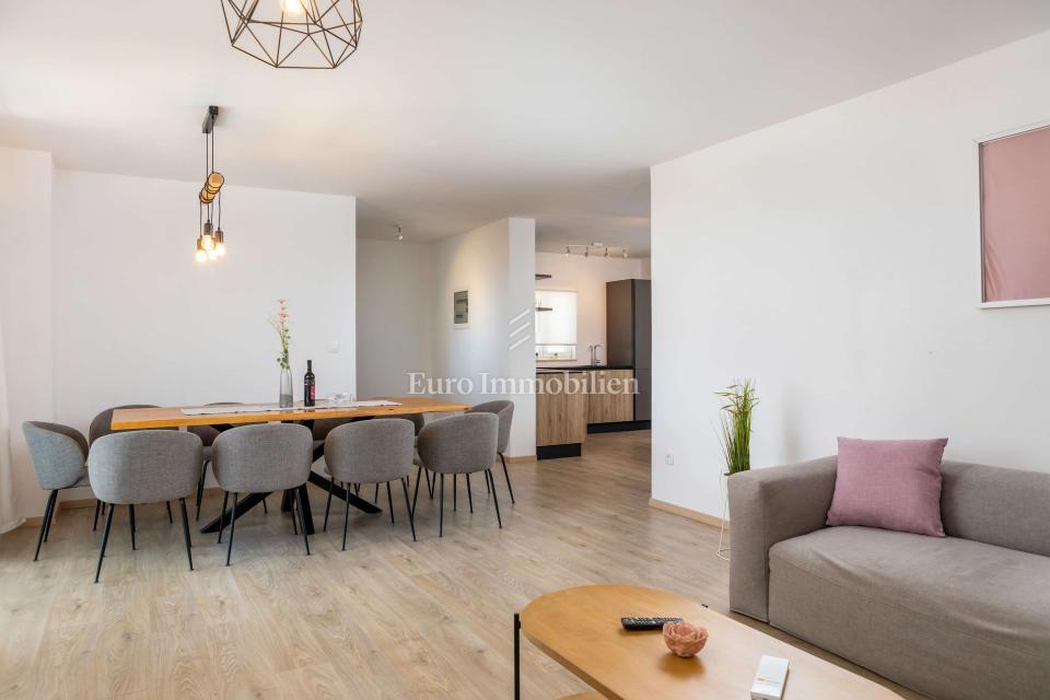 Istra - Vila z bazenom in panoramskim pogledom na morje