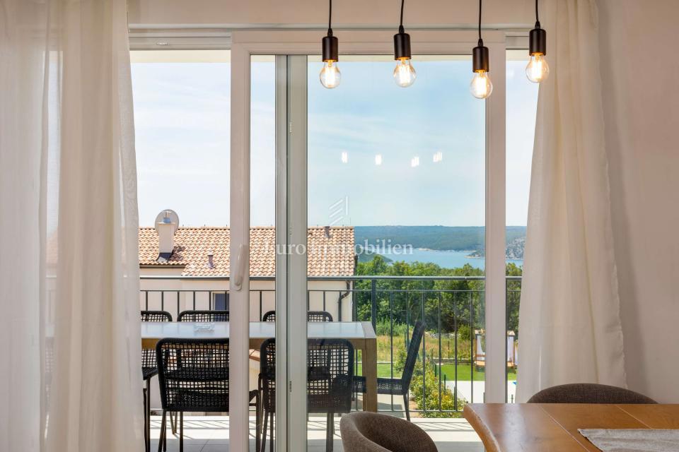 Istra - Vila z bazenom in panoramskim pogledom na morje