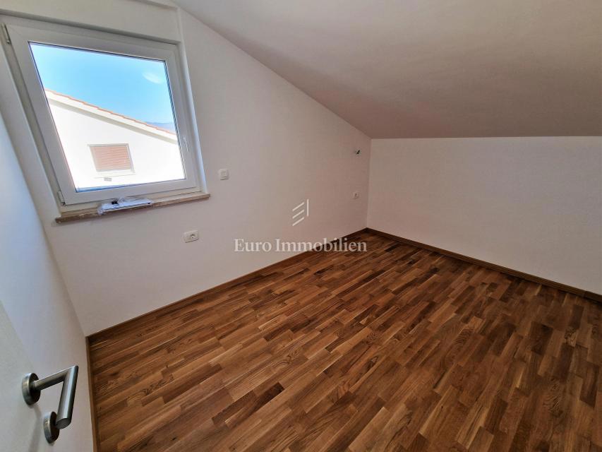 Novogradnja, apartma z odprtim pogledom na morje, Njivice