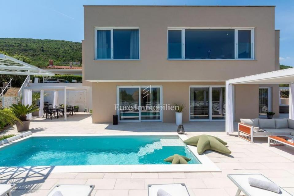 Luksuzna vila s fantastičnim pogledom na morje