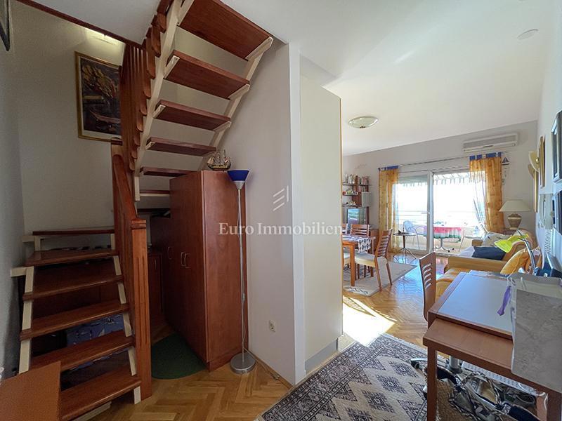Promajna - opremljeno stanovanje s panoramskim pogledom na morje
