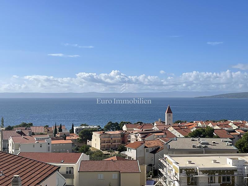 Promajna - opremljeno stanovanje s panoramskim pogledom na morje