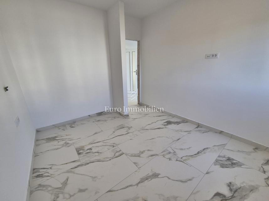 Novogradnja, apartma s pogledom na morje - zaliv Soline 
