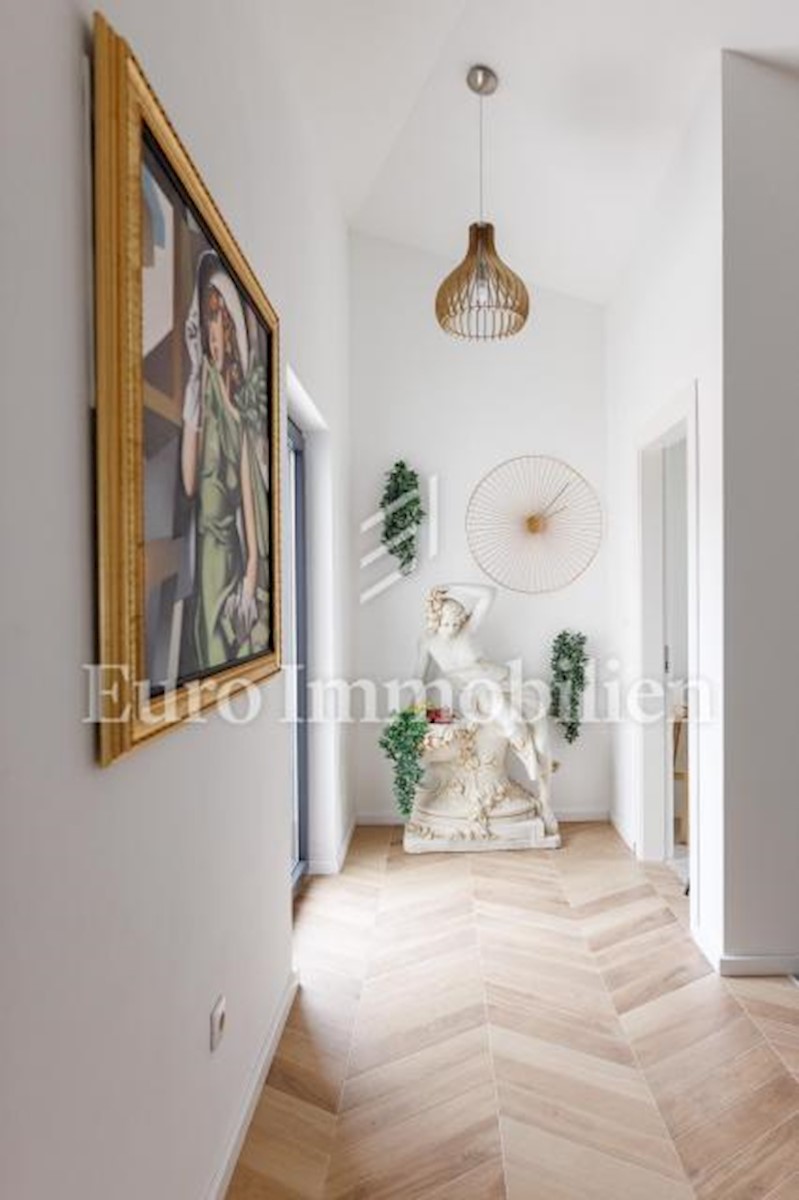 Vila z bazenom in pogledom na morje - Malinska