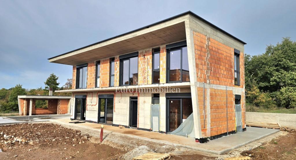 Vila z bazenom v izgradnji - okolica Poreča 