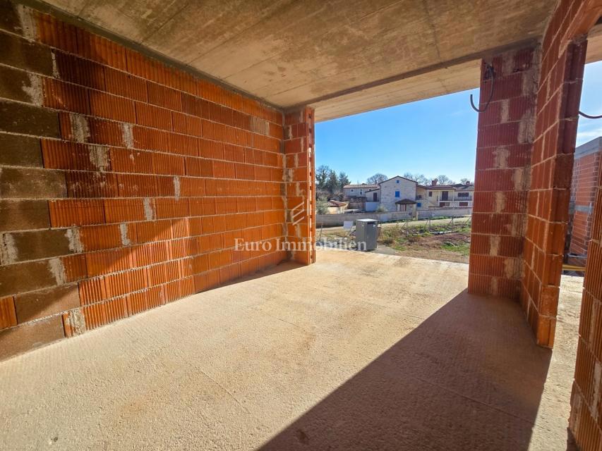 Vila z bazenom v izgradnji - okolica Poreča 