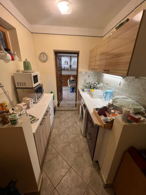 Pašman - hiša s tremi apartmaji