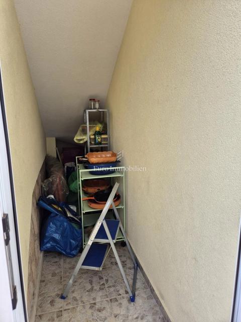 Dva apartmaja v drugi vrsti do morja