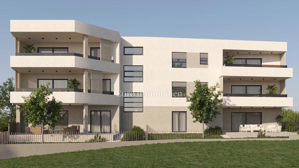 Vodice, apartma blizu plaže - novogradnja!