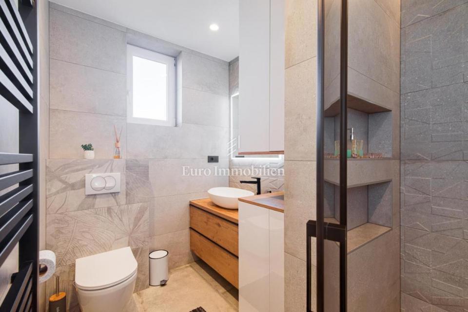 Malinska - opremljen apartma s pogledom na morje