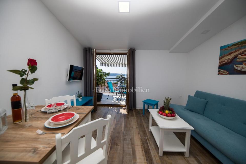 Crni mol apartma 50m od morja