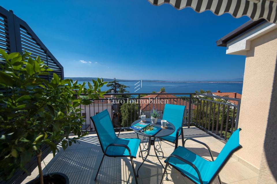 Crni mol apartma 50m od morja