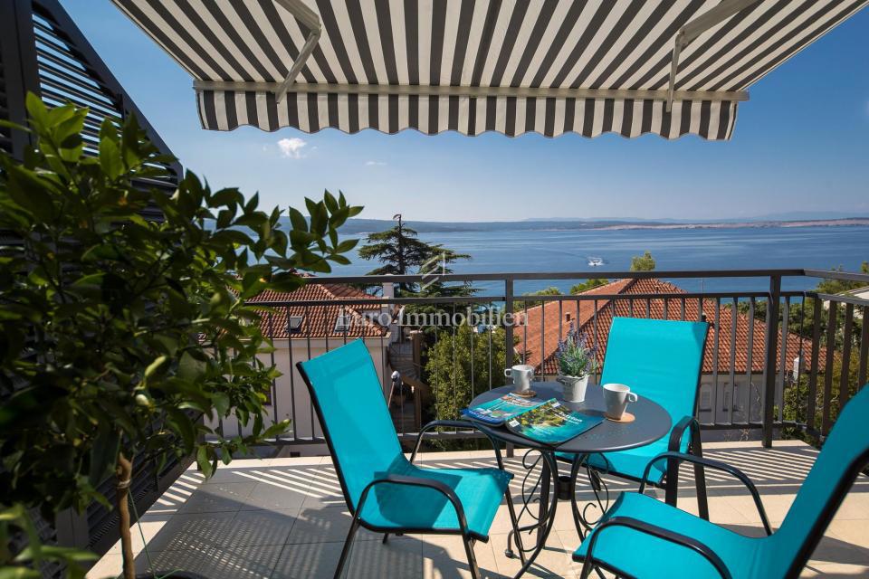 Crni mol apartma 50m od morja