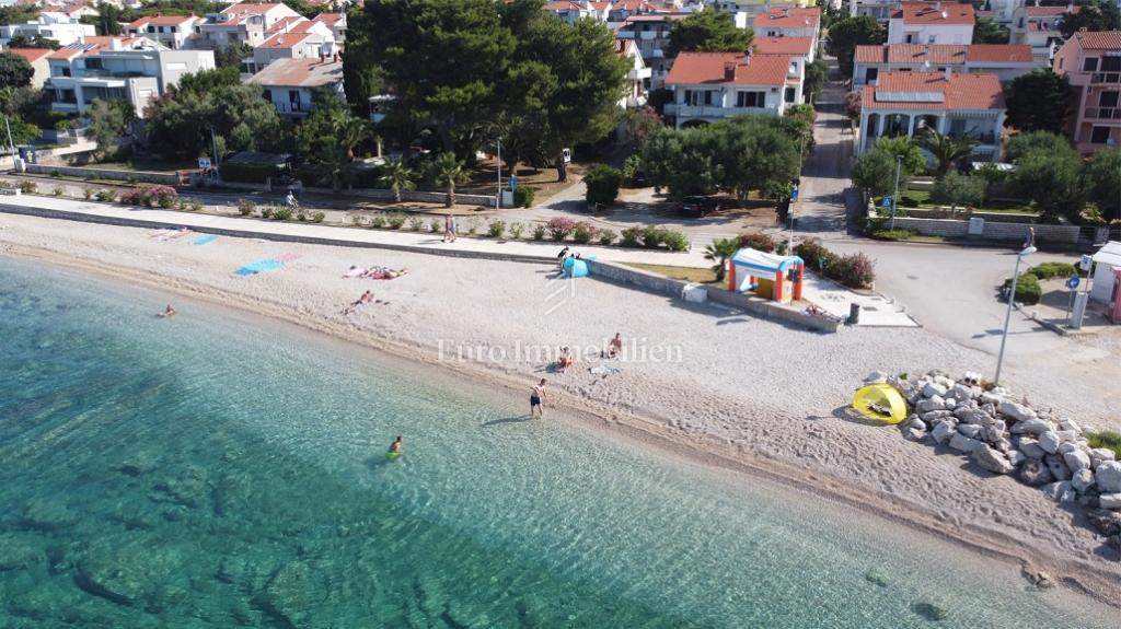 Novalja - Apartma s pogledom na morje v bližini plaže