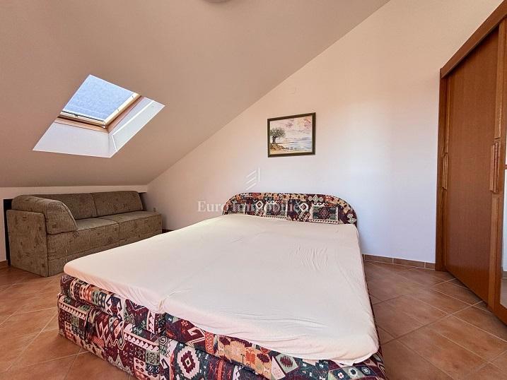 Novalja - Apartma s pogledom na morje v bližini plaže