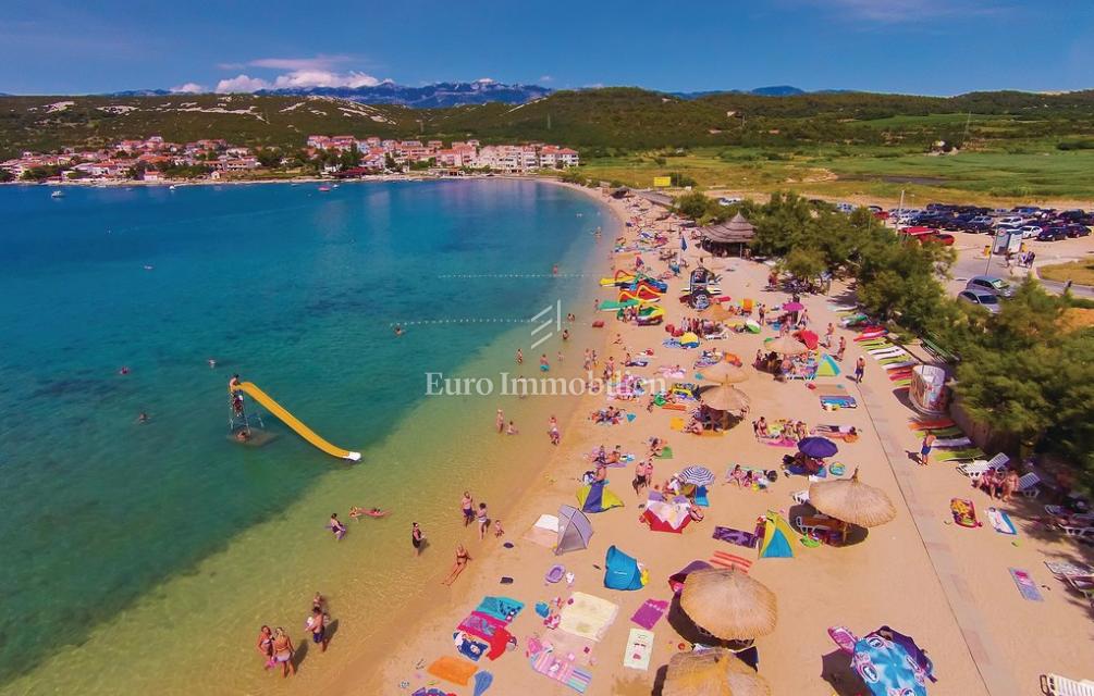 Stara Novalja - odlično novo stanovanje 50 m od morja!