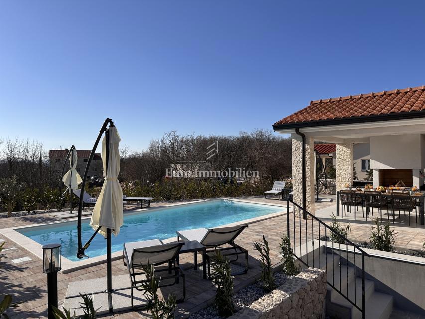 Otok Krk - elegantna luksuzna vila z bazenom
