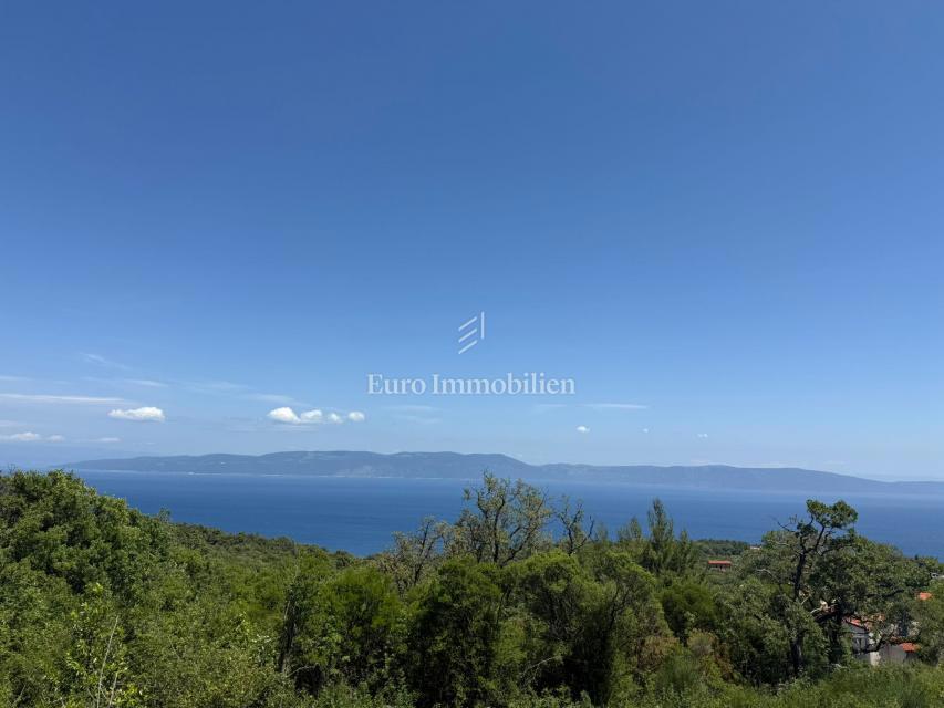 Raša - gradbeno zemljišče s pogledom na morje