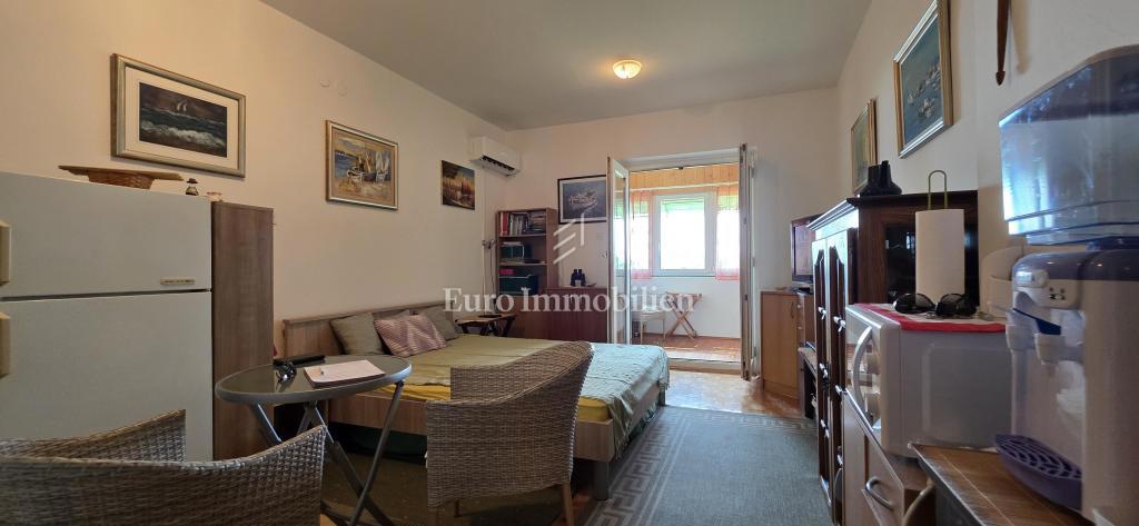 Novi Vinodolski - studio apartma s pogledom na morje