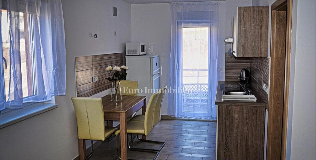 Rtina - apartma 15m od morja