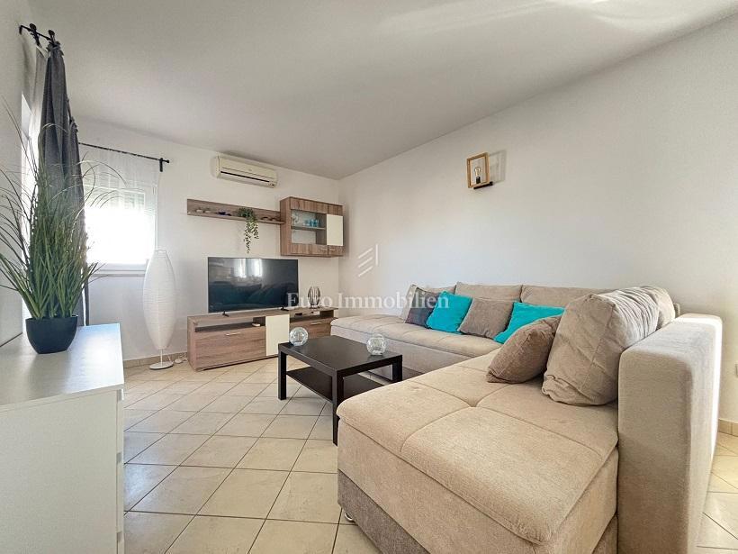 Stara Novalja - apartma s pogledom na morje