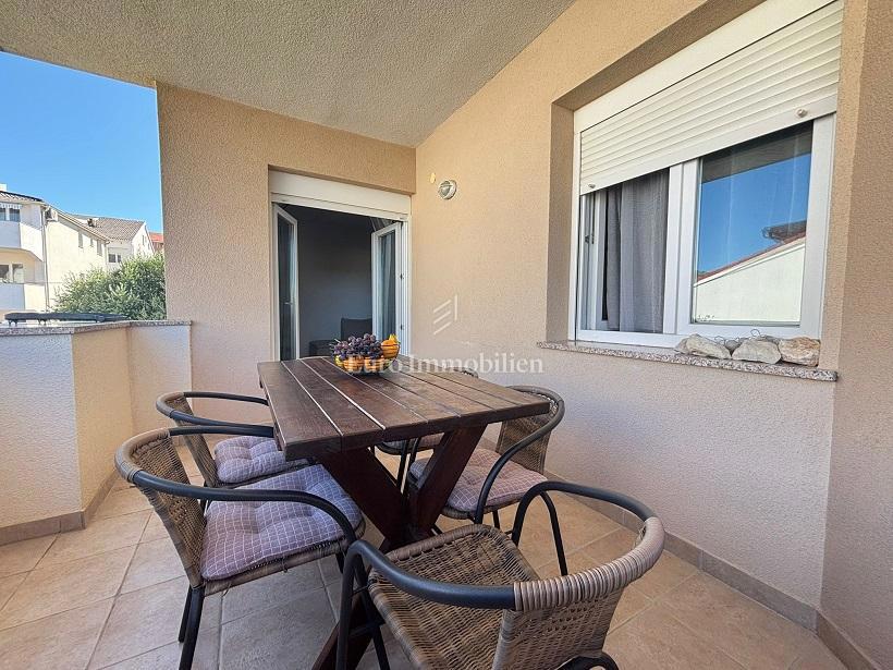 Stara Novalja - apartma s pogledom na morje