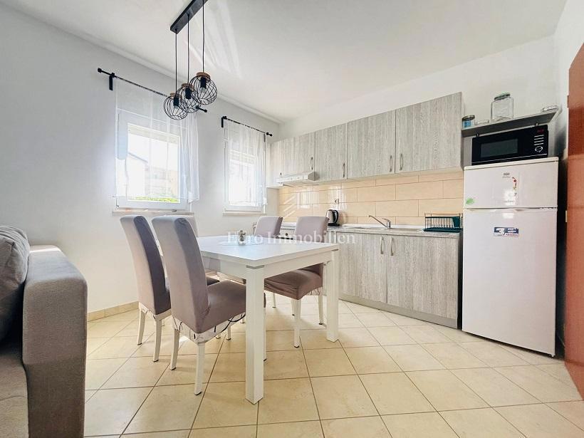 Stara Novalja - apartma s pogledom na morje