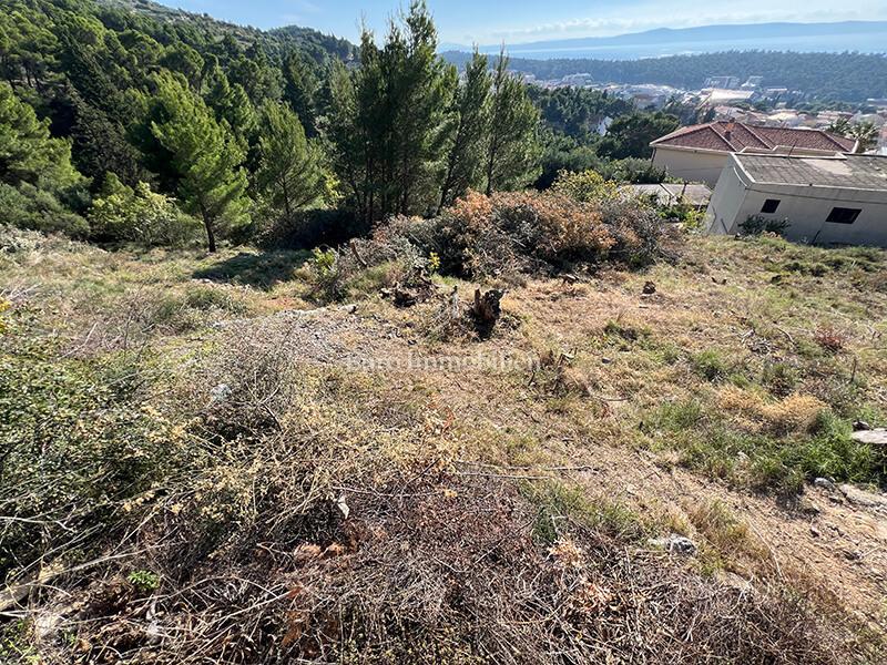 Makarska - gradbeno zemljišče za stanovanjsko uporabo