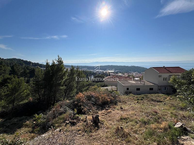 Makarska - gradbeno zemljišče za stanovanjsko uporabo