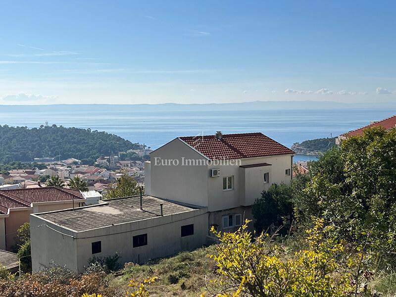 Makarska - gradbeno zemljišče za stanovanjsko uporabo